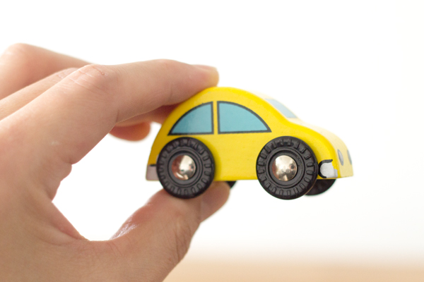 車のパーツもセット