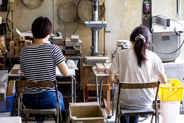 こまーむの工場内