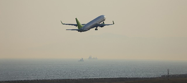 飛行機による輸送