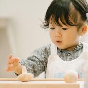 にぎにぎこま