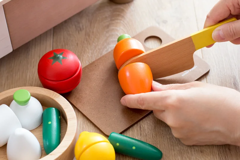 食材をカットしている様子