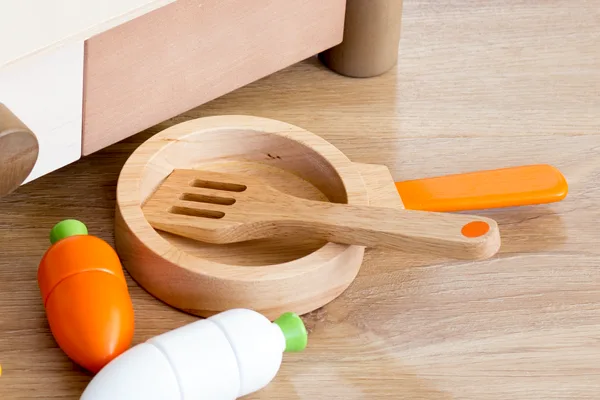 フライパンとフライ返し