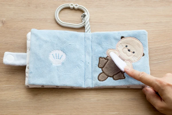 ラッコが見えました