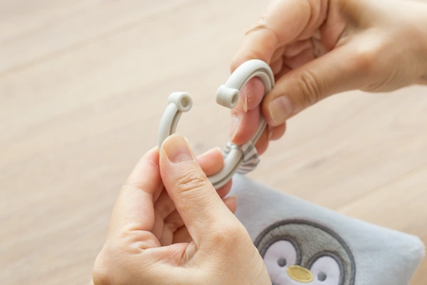 お出かけの便利なリング付