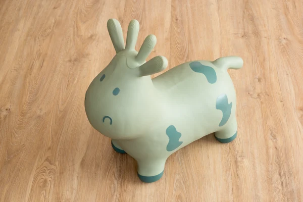 スキッピーカウ　乗り物